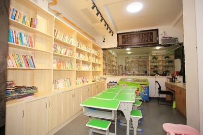 托管輔導(dǎo)加盟_學(xué)生小飯桌加盟_早教幼兒園-詔安縣李陽(yáng)教育咨詢服務(wù)中心